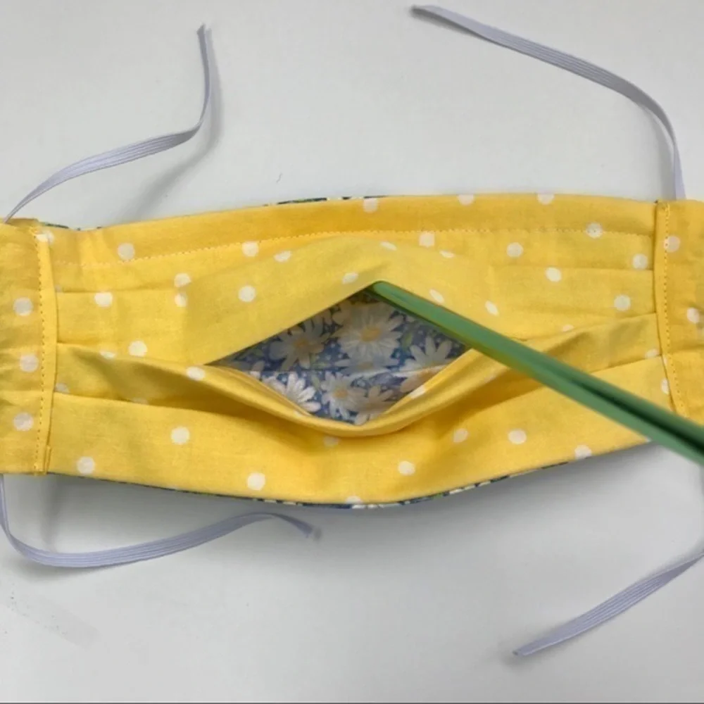Free with bundles over $75 Daisy‎ floral cloth mask face cover